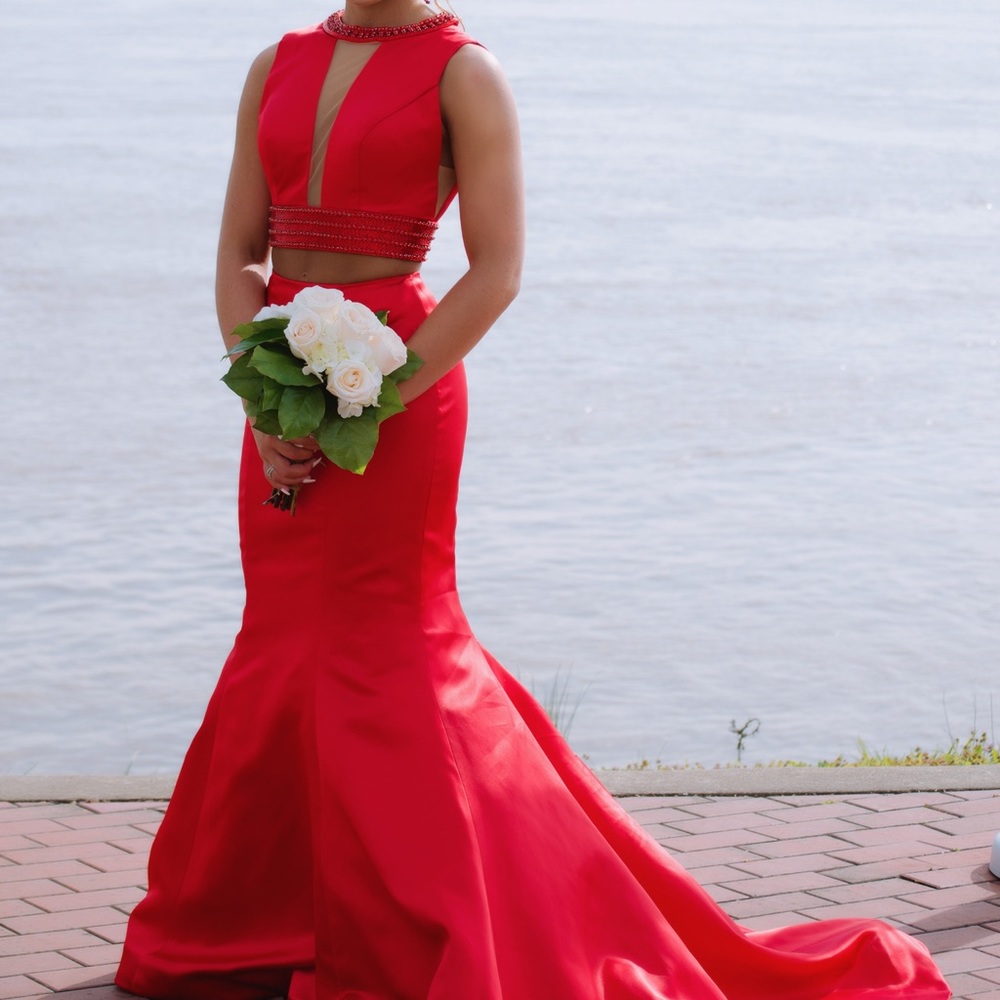 Size 0 Sherri Hill 2-Piece Prom Dress